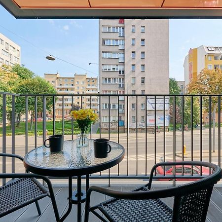 Nowoczesny Apartament Z Balkonem I Parkingiem W Centrum Wroclawia By Noclegi Renters Esterno foto