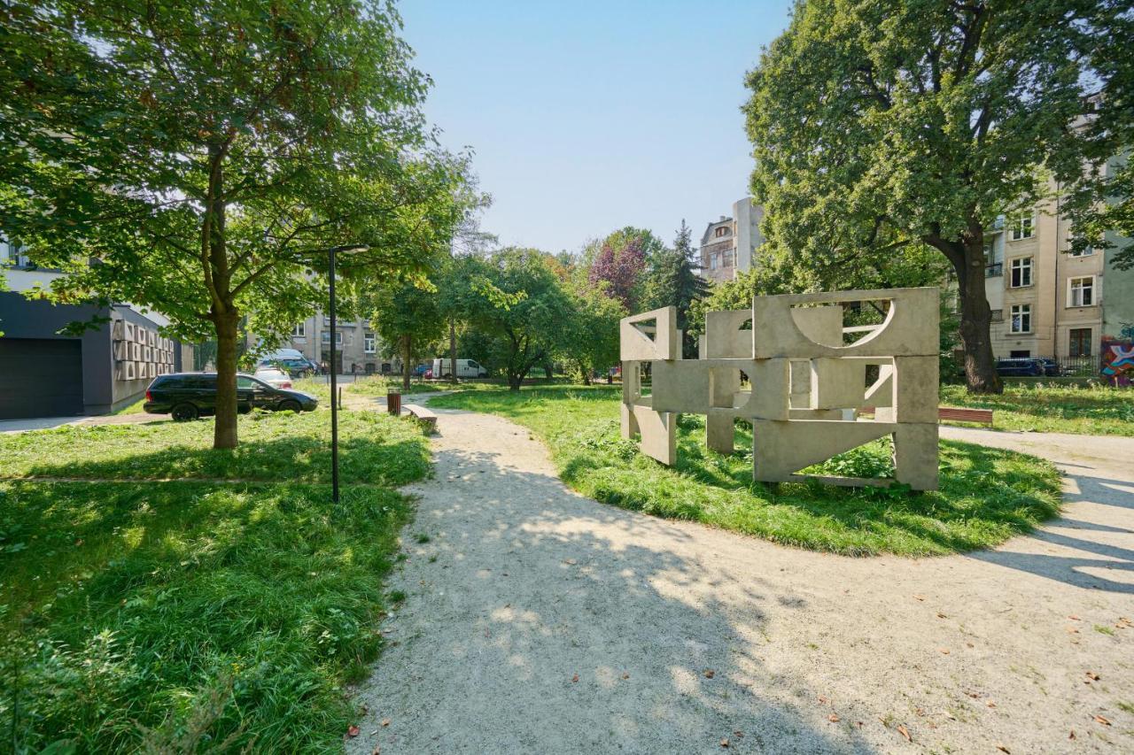 Nowoczesny Apartament Z Balkonem I Parkingiem W Centrum Wroclawia By Noclegi Renters Esterno foto