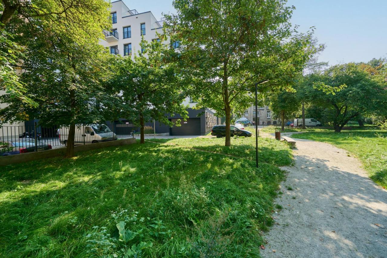 Nowoczesny Apartament Z Balkonem I Parkingiem W Centrum Wroclawia By Noclegi Renters Esterno foto